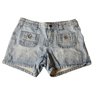 🌸‎ Vintage Tommy Hilfiger distressed jean shorts medium wash size 8